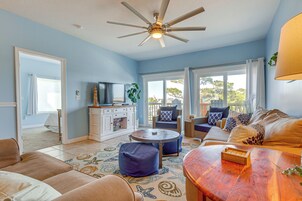 Apartment (3 Bedrooms) | Front of property