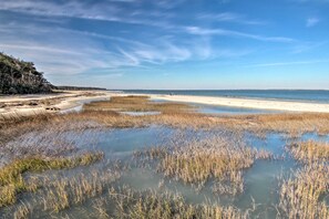 Apartment (2 Bedrooms) | Interior - Family-friendly Condo w/ Pools + Tennis Courts! (Hilton Head Island)