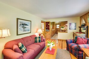 Cottage (2 Bedrooms) | Interior - Ephraim Vacation Rental - 3 Mi to Fish Creek Beach (Ephraim)