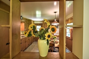 Cottage (2 Bedrooms) | Interior - Ephraim Vacation Rental - 3 Mi to Fish Creek Beach (Ephraim)