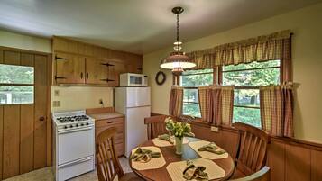 Cottage (2 Bedrooms) | Interior