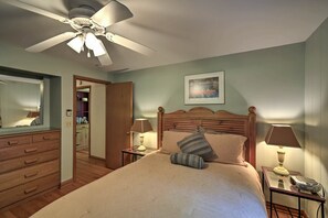 Cottage (2 Bedrooms) | Interior - Ephraim Vacation Rental - 3 Mi to Fish Creek Beach (Ephraim)