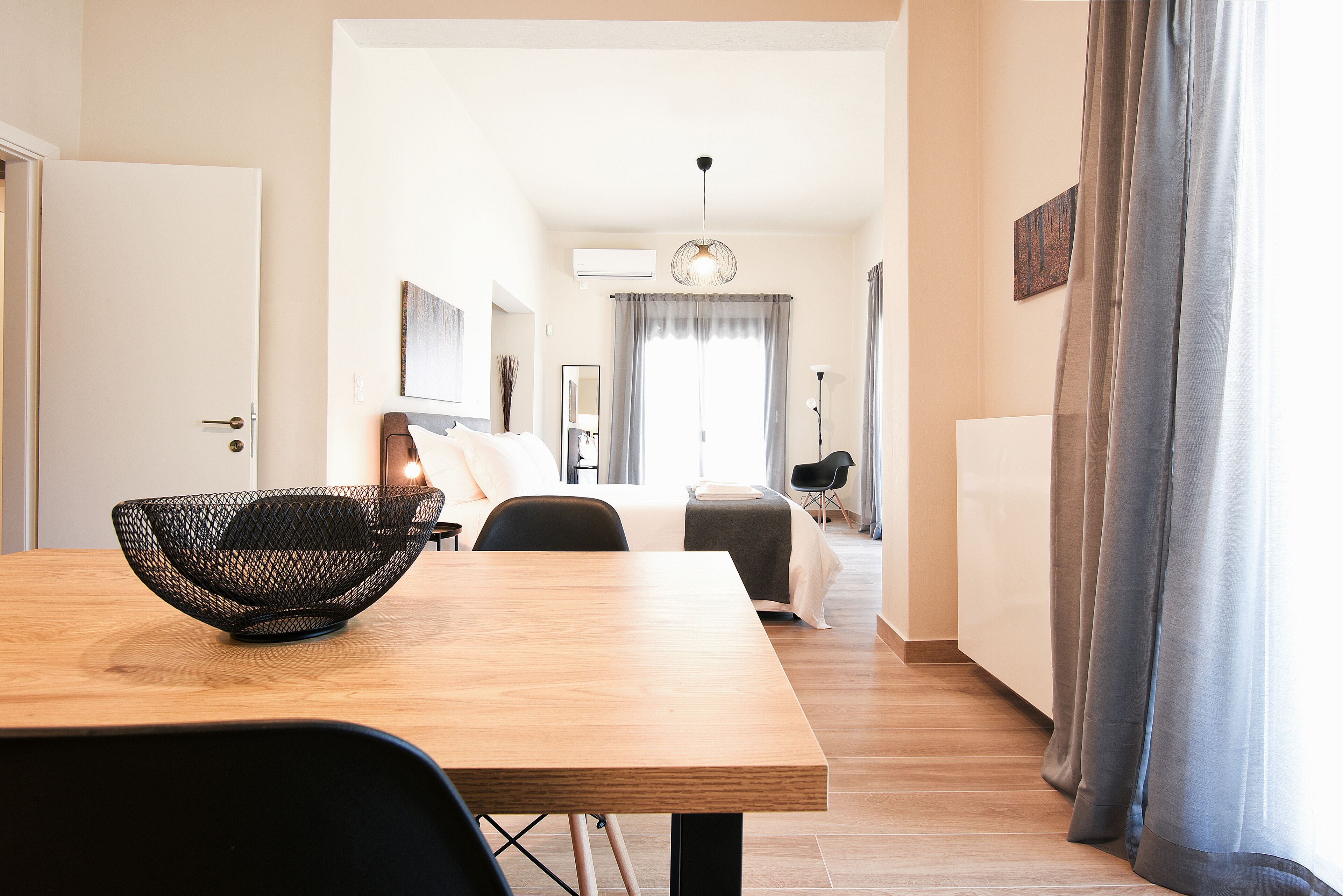 luxury 1 | living area | led tv