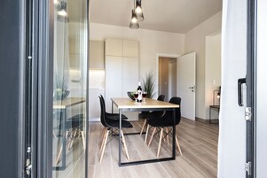 Espresso maker, coffee/tea maker, electric kettle