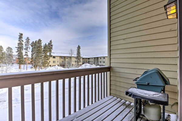 8 Mi To Copper Mtn: Sleek Frisco Townhome W/ Views - Frisco, CO