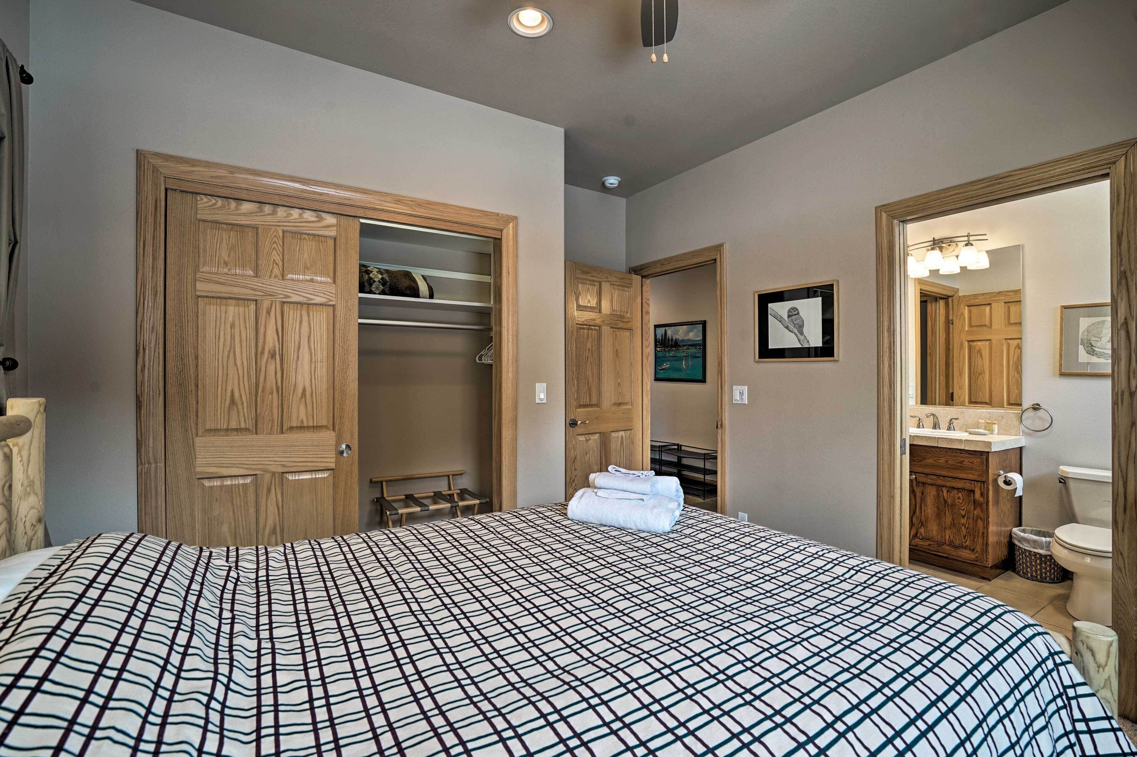 House (3 Bedrooms) | Interior