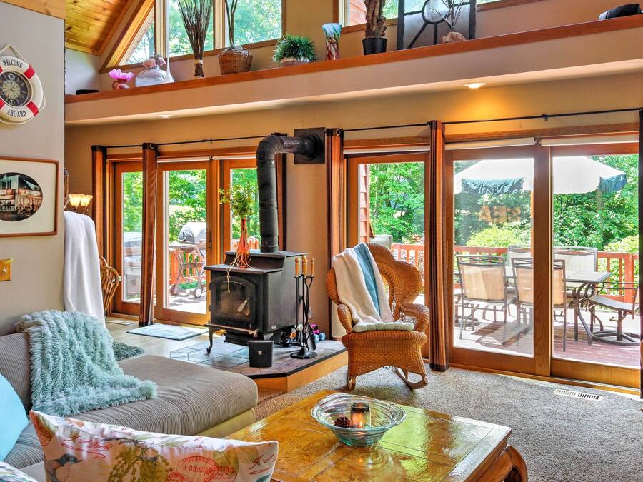 House (2 Bedrooms) | Interior