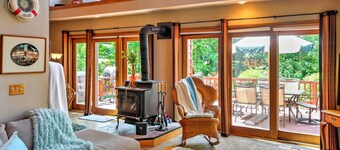 Roomy House on 2 Acres - 2 Mi to Egg Harbor Beach!