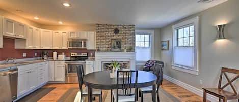 Apartment (1 Bedroom) | Interior