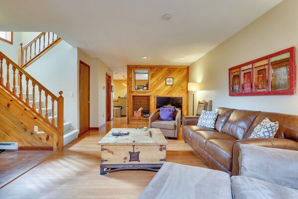 Apartment (3 Bedrooms) | Interior - 2 Mi to Ski Resort: Mountain Home w/ Hot Tub! (Frisco)