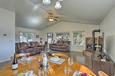 Centrally Located Mt Shasta Home w/ Deck!