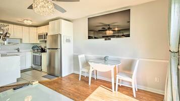 Apartment (1 Bedroom) | Interior