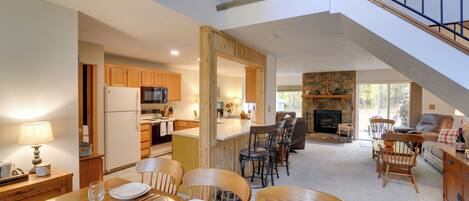 Apartment (3 Bedrooms) | Front of property