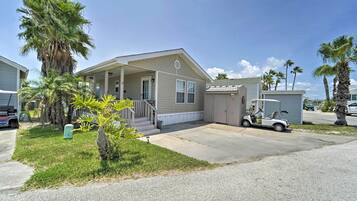 House (1 Bedroom) | Interior