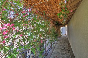 House (4 Bedrooms) | Interior - 110784: Beautiful 4BR Escape: Golf, Hike, Explore (La Quinta)