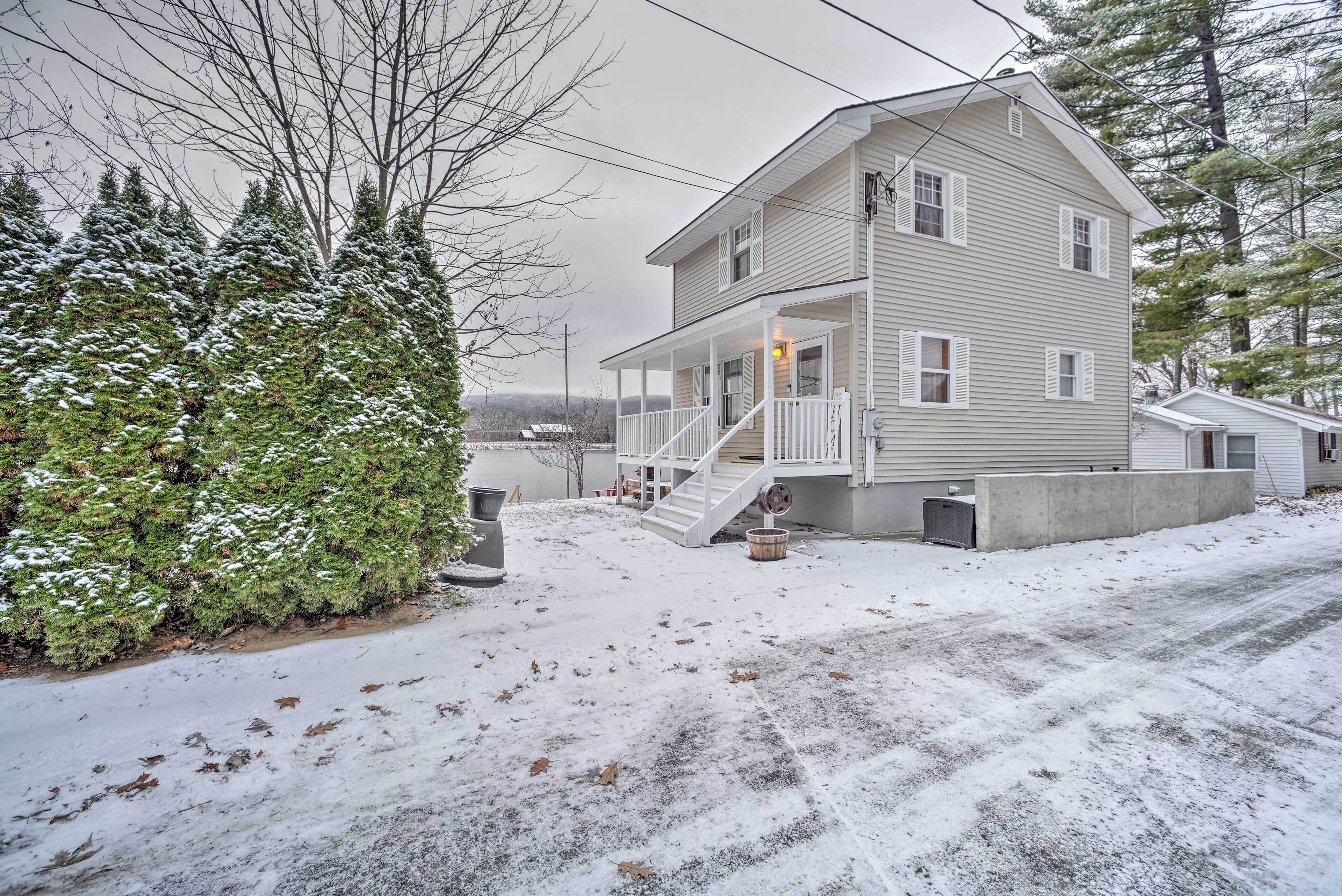 House (2 Bedrooms) | Interior