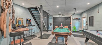 Lake Luzerne Home w/ Fire Pit on Hudson River