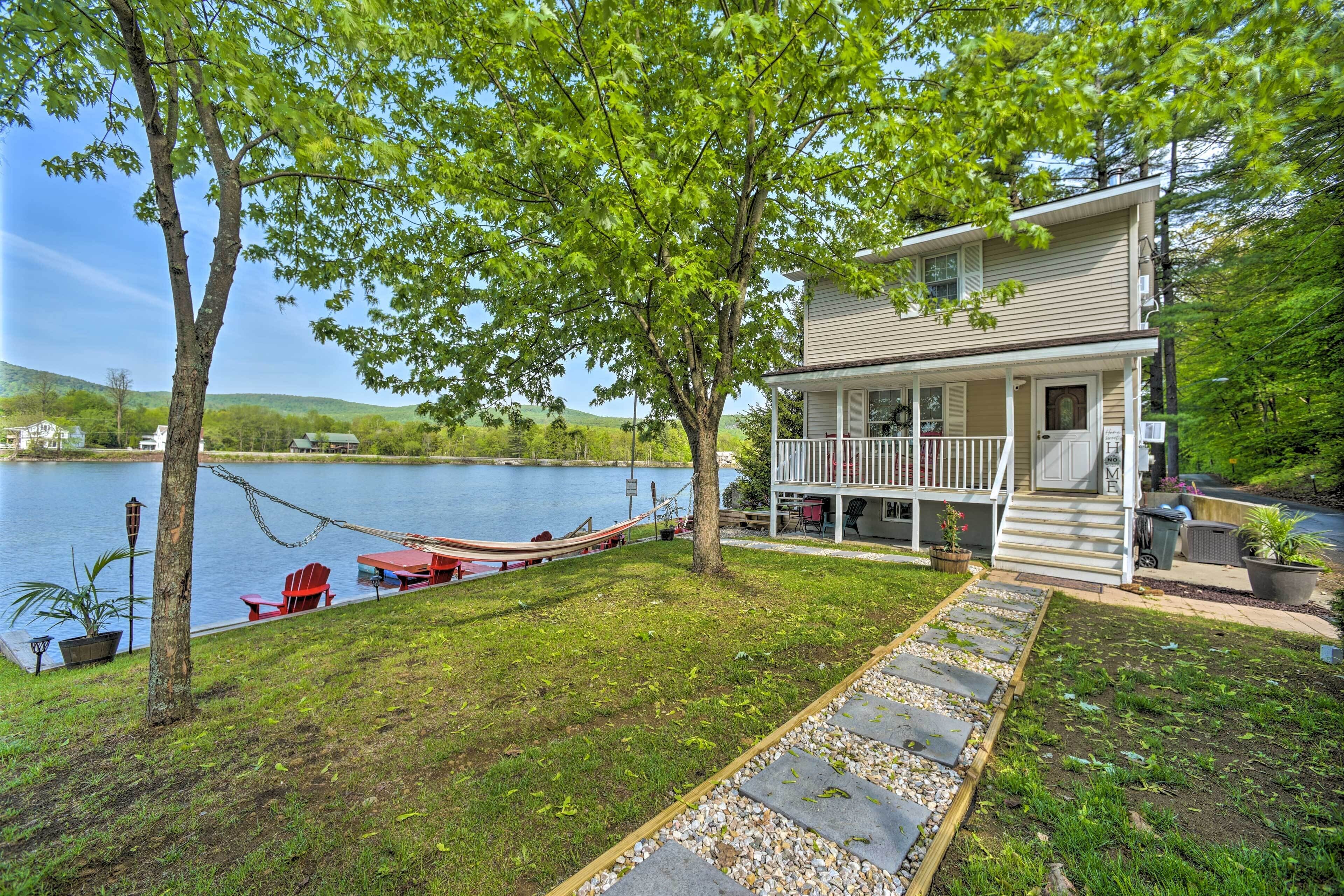 House (2 Bedrooms) | Front of property