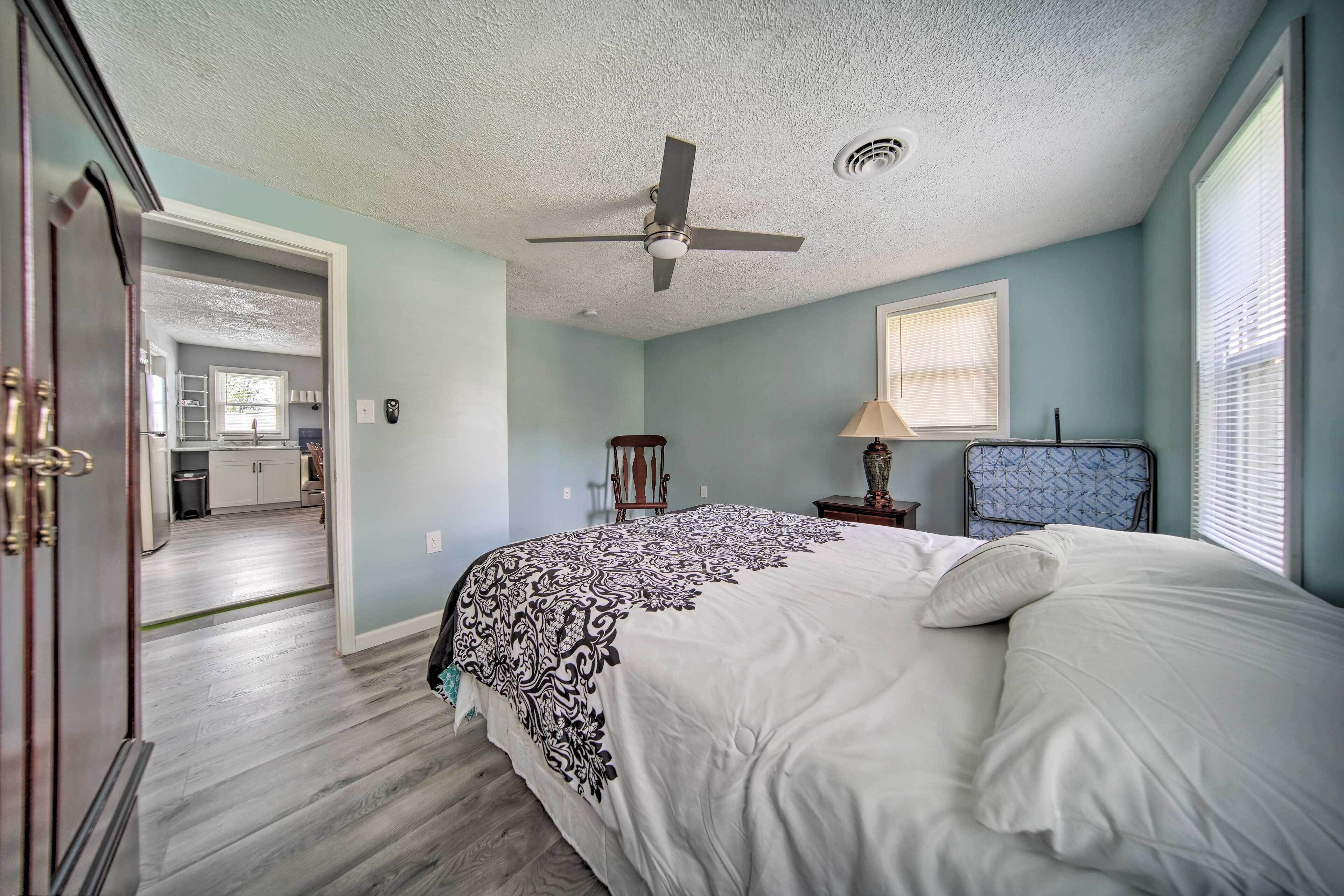 House (3 Bedrooms) | Interior