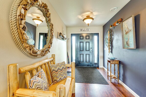 House (5 Bedrooms) | Interior - Soldotna Home w/ Yard, Walk to Kenai River! (Soldotna)