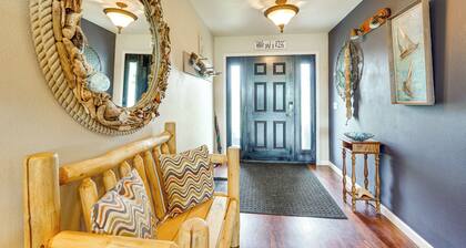 Soldotna Home w/ Yard, Walk to Kenai River!