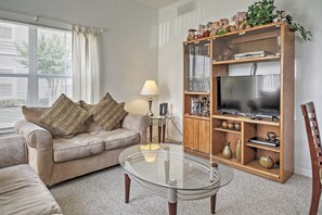 Apartment (4 Bedrooms) | Interior - Kissimmee Townhome: Resort Amenities, By Universal (Kissimmee)