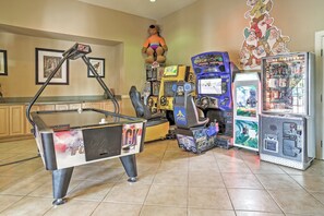 Apartment (4 Bedrooms) | Interior - Kissimmee Townhome: Resort Amenities, By Universal (Kissimmee)