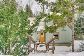 House (3 Bedrooms) | Interior - Rustic Intervale Hideaway w/ Deck & Wooded Views! (Intervale)