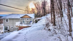Exterior - Beautiful Winter Escape on Bromley Mountain! (Peru)