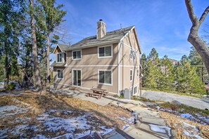 Exterior - Spacious Retreat < 1 Mi to Lake Arrowhead! (Lake Arrowhead)