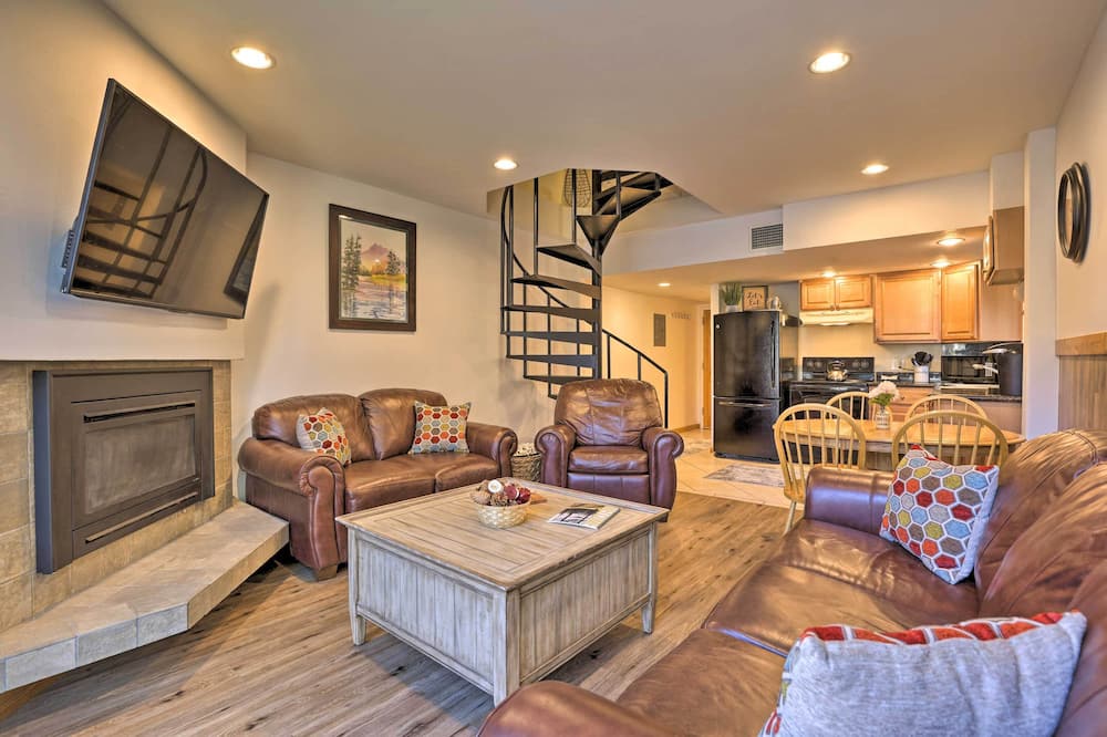 Copper Mountain Condo Near Ski Lift & Golf Course!