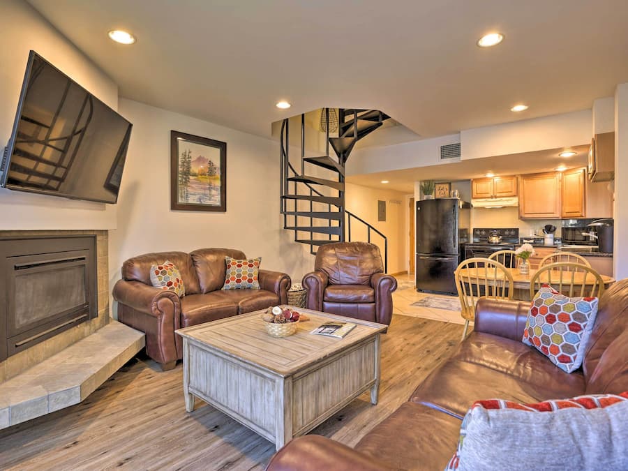 Apartment (2 Bedrooms) | Front of property