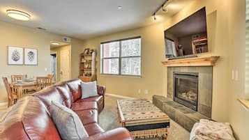 Apartment (3 Bedrooms) | Front of property