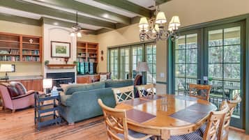 Cottage (2 Bedrooms) | Interior