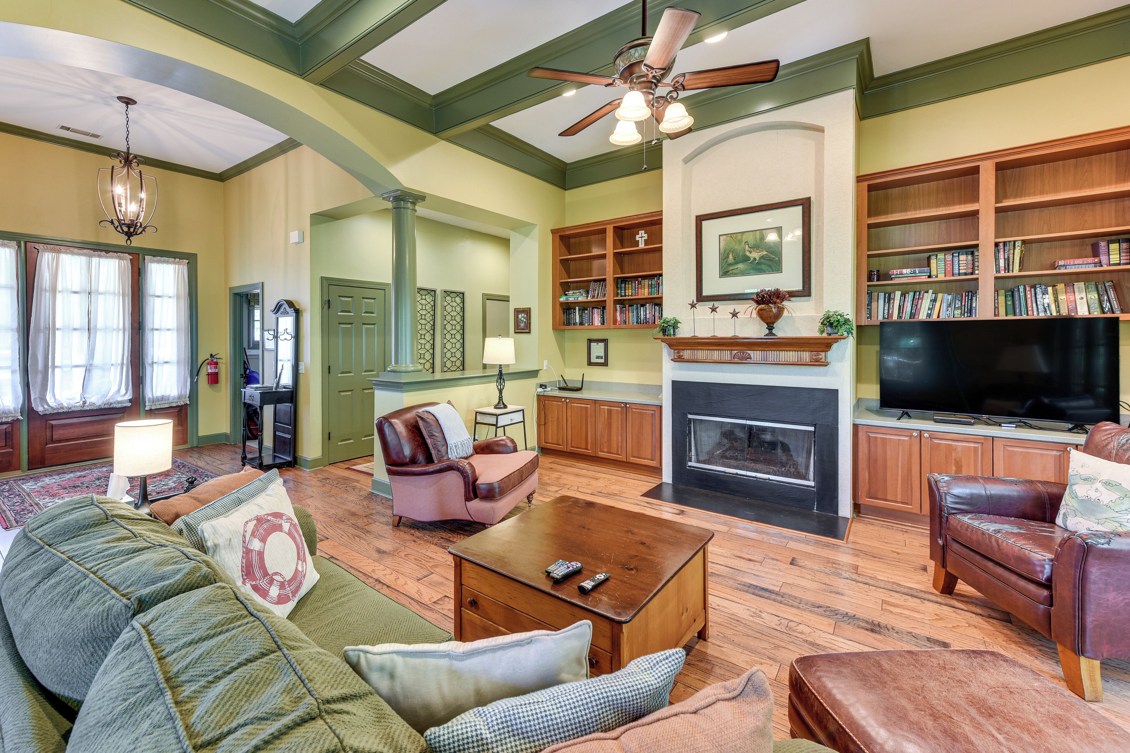 Cottage (2 Bedrooms) | Front of property