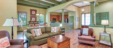 Cottage (2 Bedrooms) | Interior