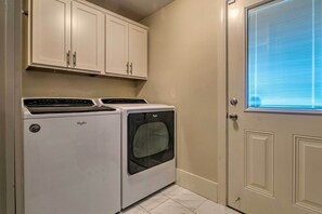 Nhà (2 Bedrooms) | Nội thất