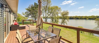Spacious 6BR Lake Victoria Retreat w/ Private Dock