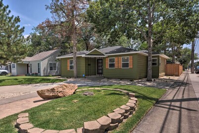 Stylish Home - Walk to Texas Tech University!