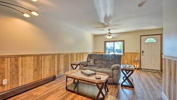 House (1 Bedroom) | Interior