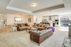 House (4 Bedrooms) | Interior