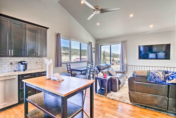 House (3 Bedrooms) | Interior - Alma Retreat w/ Mtn Views ~ 17 Mi to Breck! (Alma)