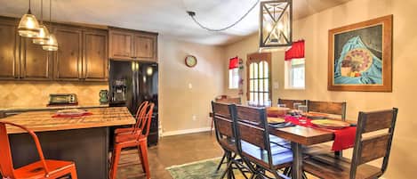 House (3 Bedrooms) | Interior