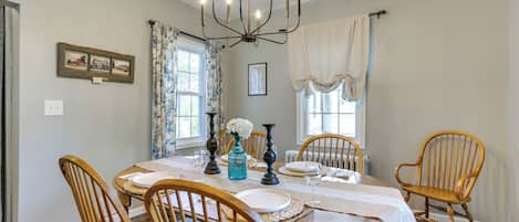 House (3 Bedrooms) | Interior