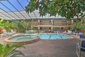 Outdoor pool - Corpus Christi Condo w/ Pool: Walk to the Beach! (Corpus Christi)