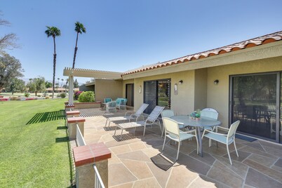 Golf Course View & Pool Access: Palm Desert Condo