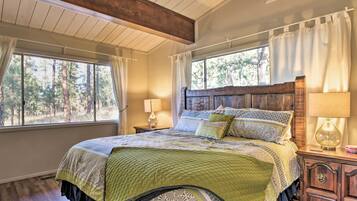 House (6 Bedrooms) | Interior