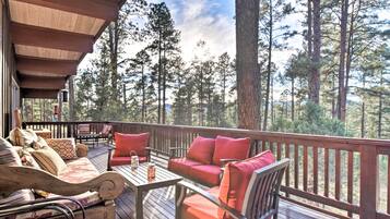 House (6 Bedrooms) | Front of property