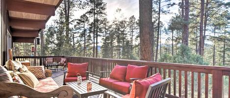 House (6 Bedrooms) | Front of property