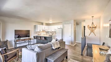 Apartment (1 Bedroom) | Interior